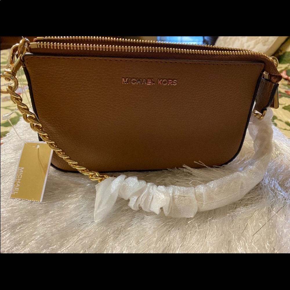 MK new MD chain pouchette leather